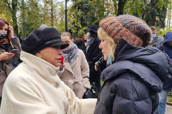 Людмила Поргина и Александра Захарова. Фото: Дни.ру